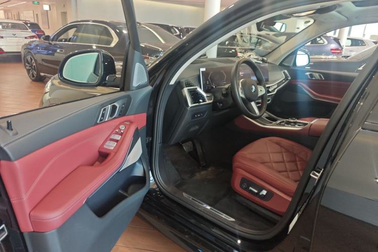 Used BMW X5 2025 Model, xDrive 30Li Prestige M Sport Night Package Driver Seat