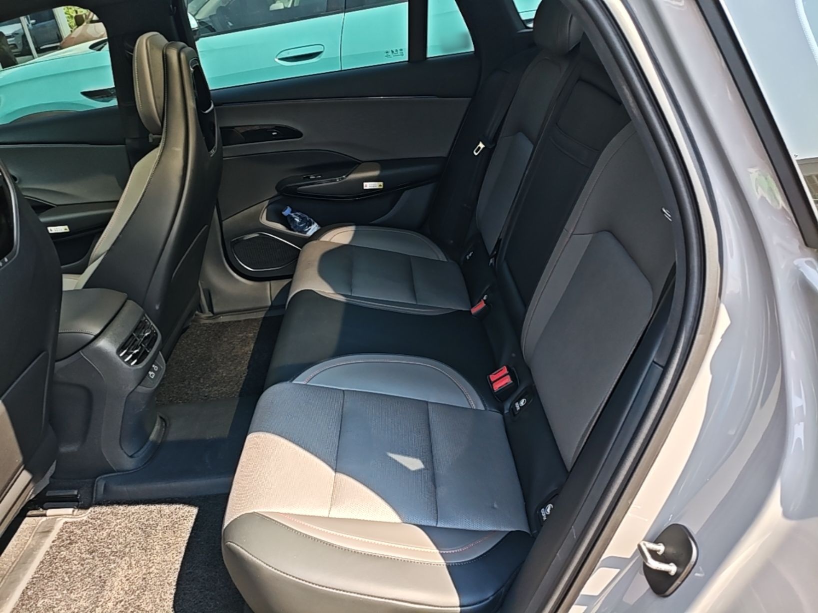 Hongqi EH7 2025 640 All-Wheel Drive Smart Selection Edition — снимка 20