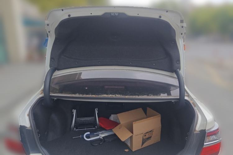 Used Toyota Camry 2016 2.0G 10th Anniversary Leading Edition
