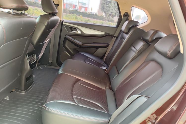 Used Baojun 560 2015 1.8L manual luxury version