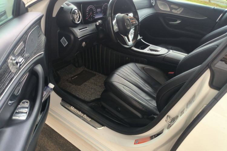 Used Mercedes-Benz CLS 2018 CLS 350 4MATIC Driver Seat