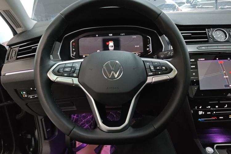 Used Volkswagen Magotan 2020 330TSI DSG Leading Model Steering Wheel