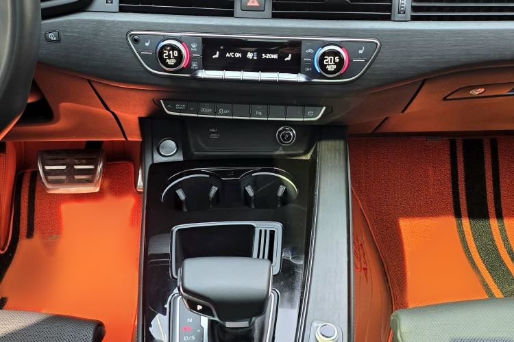 Used Audi A4L 2023 40 TFSI Luxury Dynamic Model