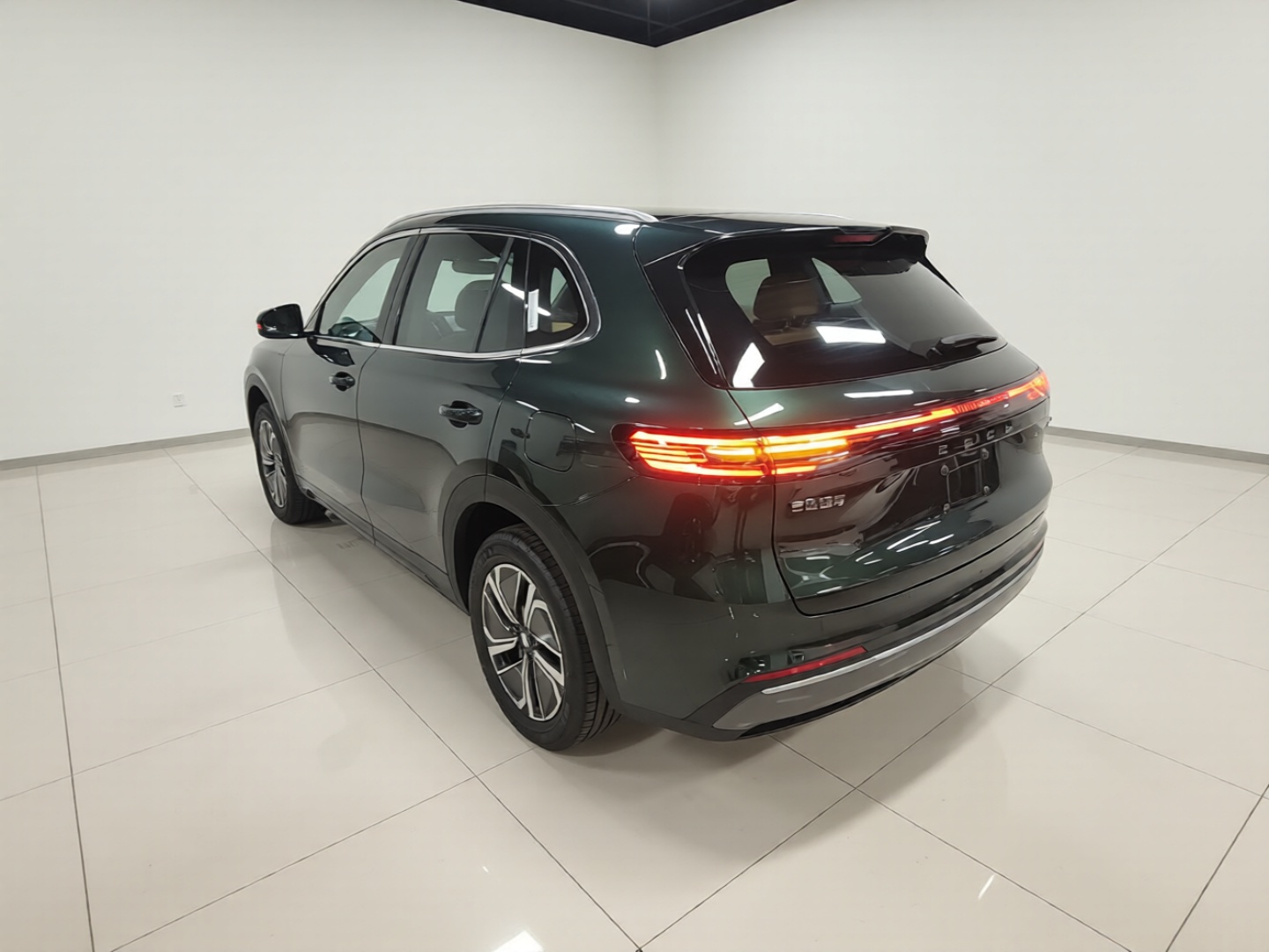 Geely Galaxy Xingjian 7 EM-i 2026 Model 130km Launch Edition — снимка 4