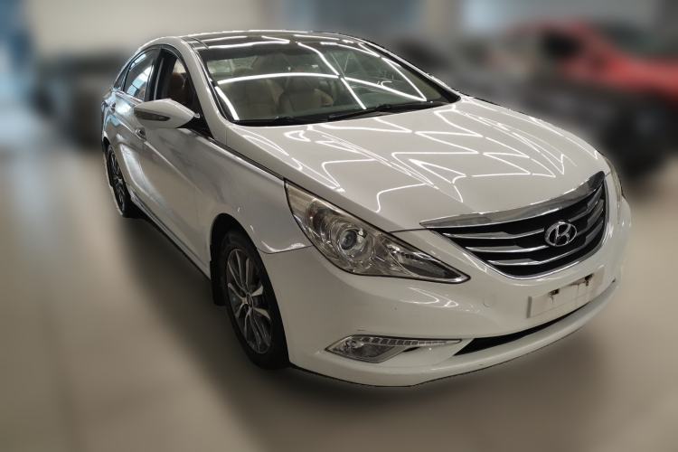 Used Hyundai Sonata 2013 2.0L Automatic Prestige Edition Front Right 45 Deg