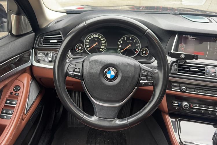Used BMW 5 Series 2017 528Li Leading Model