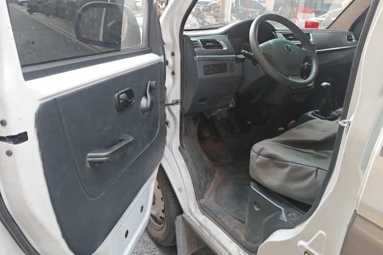 Used Jinbei Hiace X30 2021 1.5L Wealthy Van China VI Standard SWC15M
