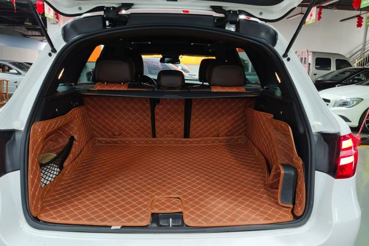 Used Mercedes-Benz GLC 2019 Facelift GLC 260 L 4MATIC Luxury Model Trunk