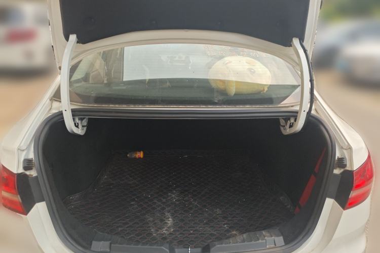 Used Ford Escort 2019 Revised 1.5L Automatic ZhiXiang Version (Tire Pressure Monitoring) China VI Standard Trunk