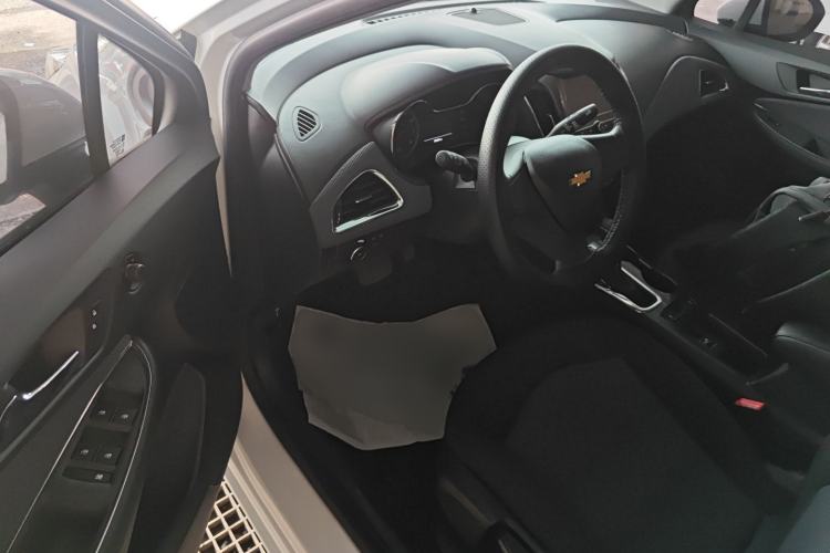 Used Chevrolet Cruze 2018 320 Automatic Pioneer Sunroof Edition
