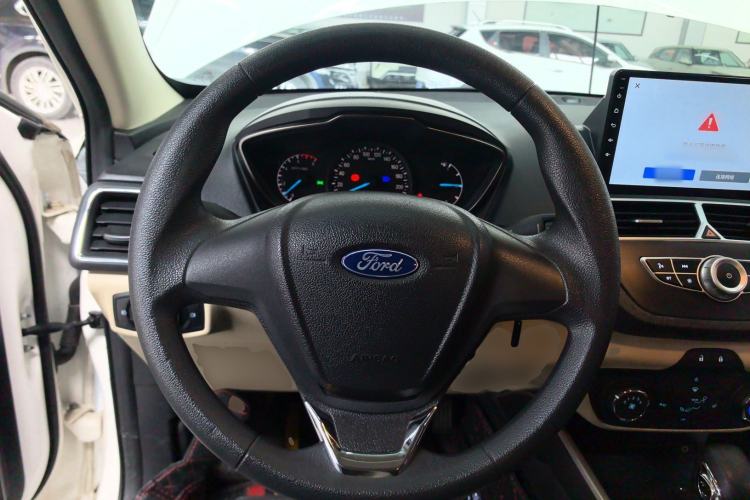 Used Ford Escort 2015 1.5L Automatic Comfort Edition Steering Wheel
