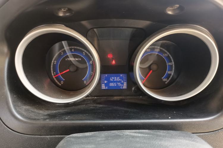 Used CHANGAN KAICHENG Ruixing M80 2018 1.5L Comfort Version Flat-Top Liftback 4G15S Instrument Cluster
