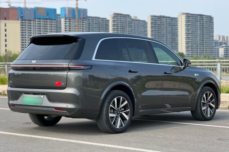 Used Li Auto L8 2023 Air model Exterior 2