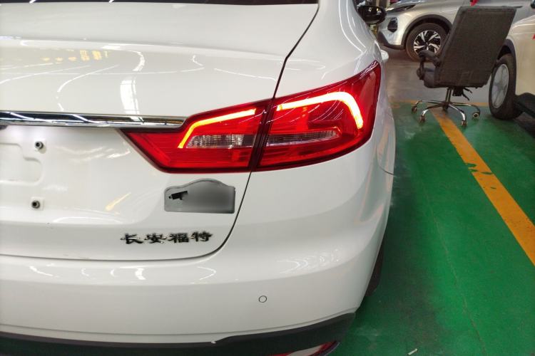 Used Ford Escort 2019 Revised Version 1.5L Automatic Enjoyment Type China VI Standard Right Rear Taillight