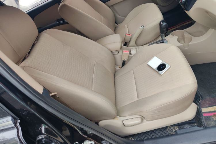 Used Kia Sportage 2013 2.0L Automatic Two-Wheel Drive GL Trim Right Front Seat