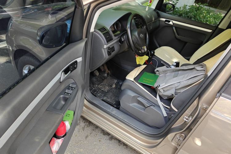 Used Volkswagen Touran 2015 1.4T Manual Fashion Edition 5-Seater
