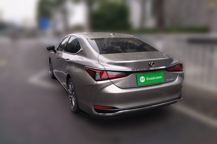 Used Lexus ES 2022 200 Excellence Edition
