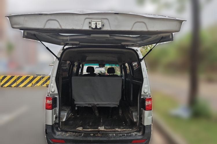 Used Jinbei New Hiace X30L 2023 1.5L Super-Enjoyment Edition Passenger Van 5/6/7-Seater Non-Air-Conditioned Version SWC15M Trunk