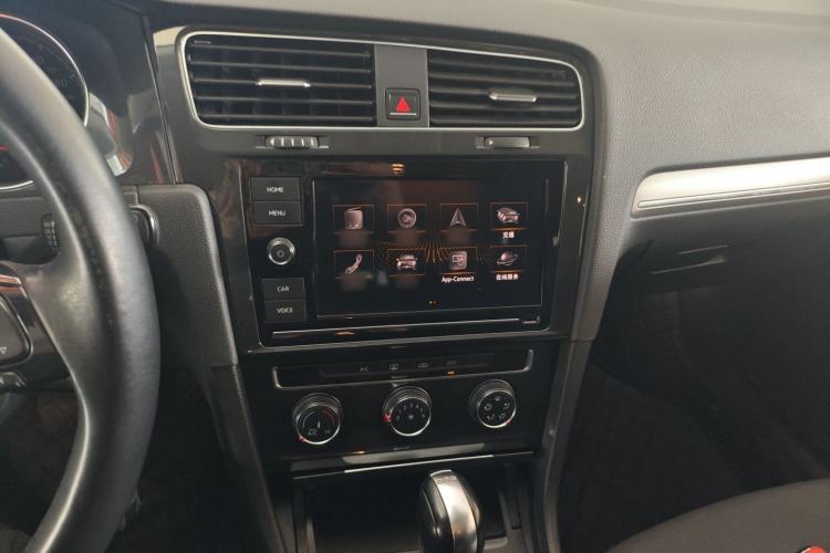 Used Volkswagen Golf 2019 200TSI DSG Comfort & Ambition Edition China VI Standard