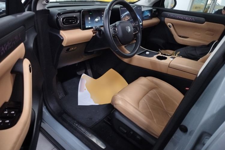 Used Leapmotor C11 2024 All-Electric 580 Luxury Edition Driver Seat