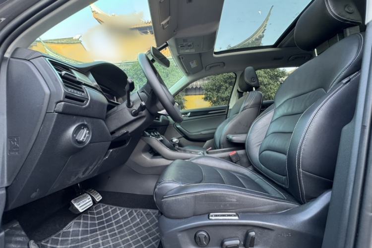 Used Skoda Kodiaq 2019 Facelifted TSI330 7-Seater Two-Wheel-Drive Luxury Enjoyment Edition China VI Standard