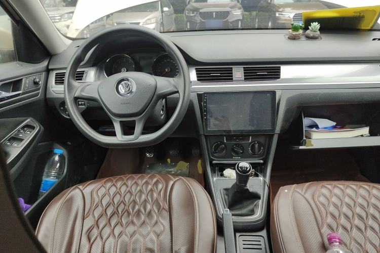 Used Volkswagen Bora 2017 1.6L Manual Fashion Model