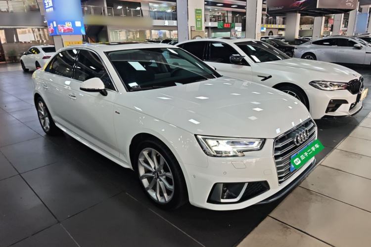 Used Audi A4L 2019 40 TFSI Fashion Edition China VI Emission Standard