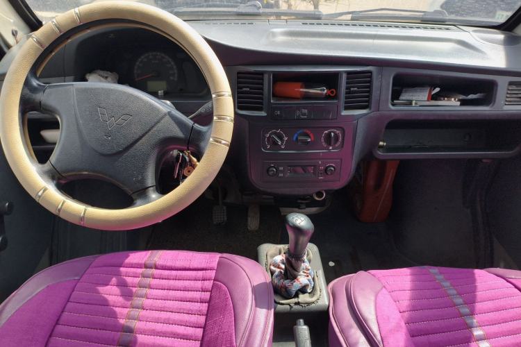 Used Wuling Zhiguang 2013 1.0L Practical Version
