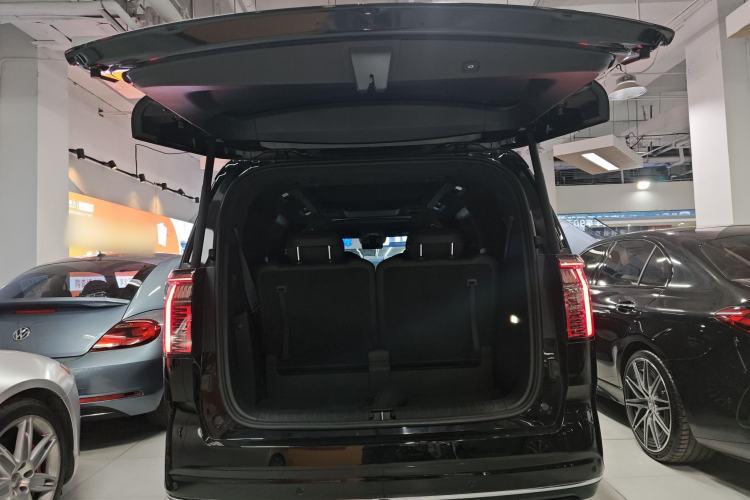 Used Zeekr 009 2022 WE Edition