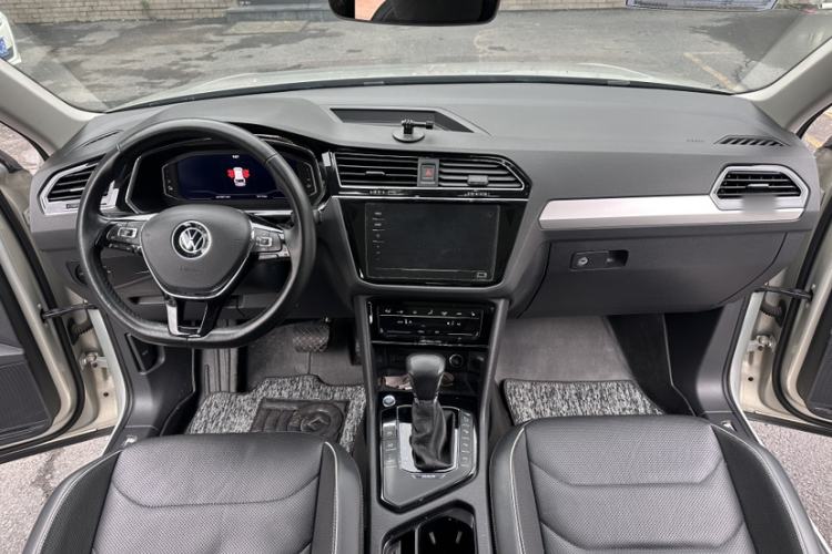 Used Volkswagen Tiguan L New Energy 2021 430 PHEV Plug-in Hybrid Flagship Edition Interior 3