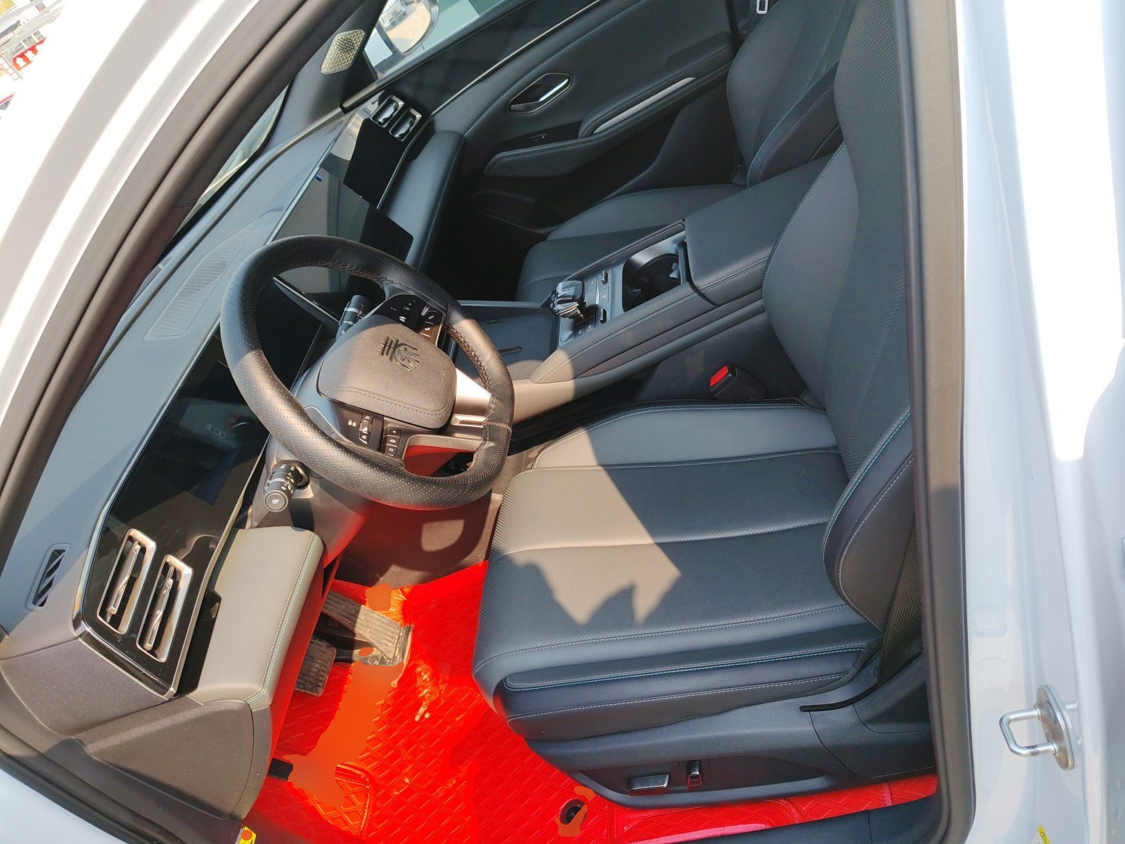 Переднее сиденье в автомобиле