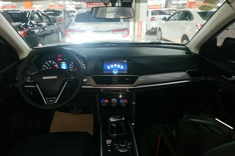 Used Haval H6 2018 Blue Label Sport Edition 1.5T Automatic Two-Wheel Drive Elite Model Center Console