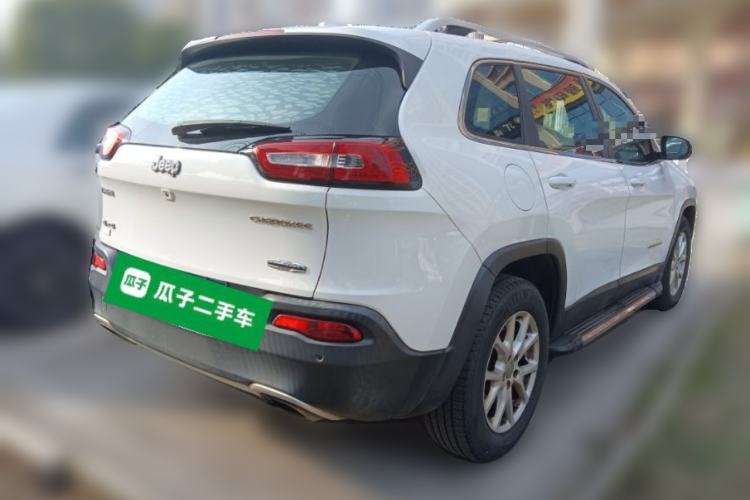 Used Jeep Cherokee 2016 2.4L Professional Smart Version