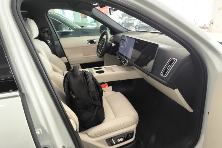 Used Li Auto L7 2024 Pro Model Right Front Seat