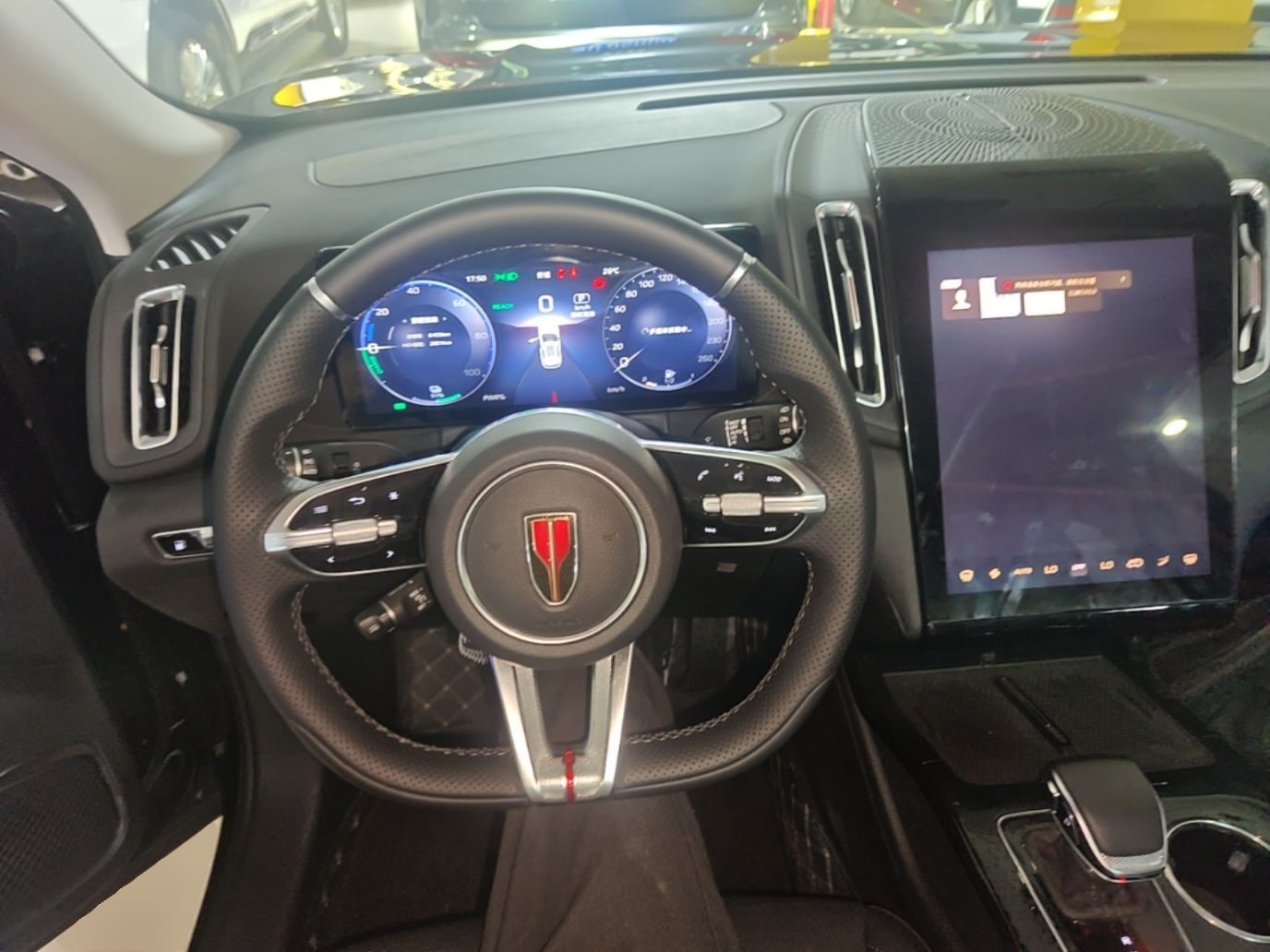 Hongqi HS3 PHEV 2025 Model 117km Jingwei Edition — снимка 13