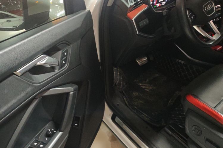 Used Audi Q3 2020 35 TFSI Ambition Dynamic Edition Driver Seat