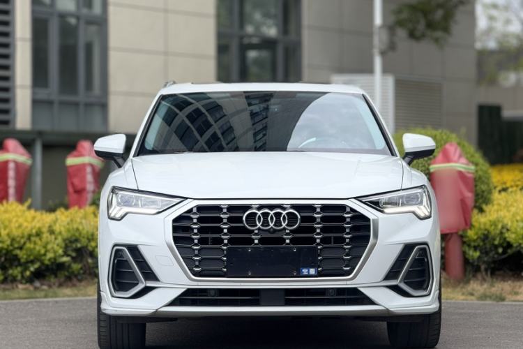 Used Audi Q3 2022 40 TFSI Fashion Dynamic Model