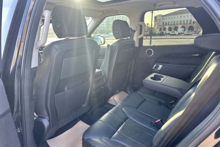 Used Land Rover Discovery 2019 3.0 SC V6 SE