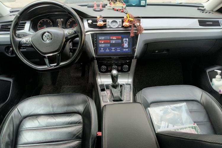 Used Volkswagen Passat 2016 330TSI DSG Luxury Edition Interior 2