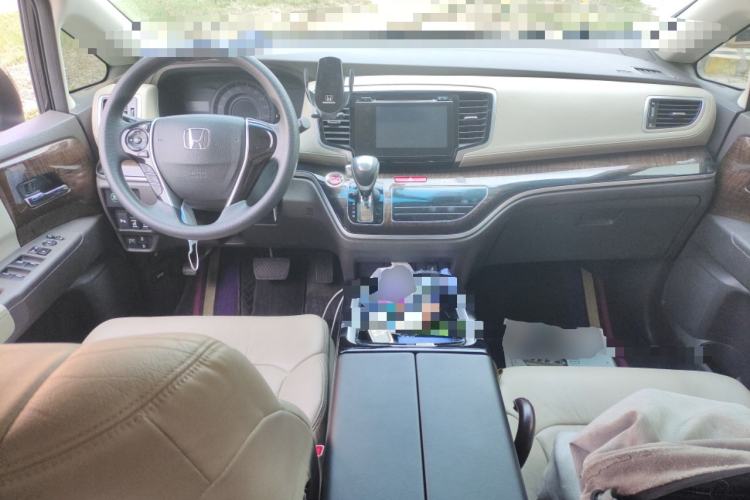 Used Honda Odyssey 2015 Revised 2.4L Luxury Edition