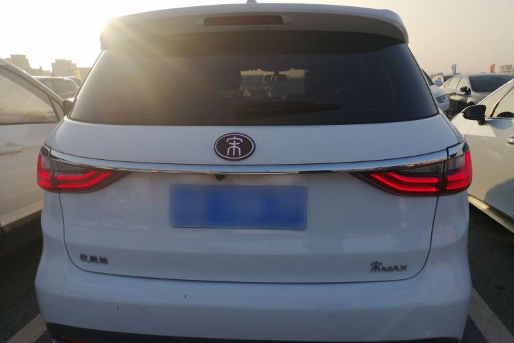 Used BYD Song MAX 2018 1.5T Automatic Smart Connect Luxury 6-Seater