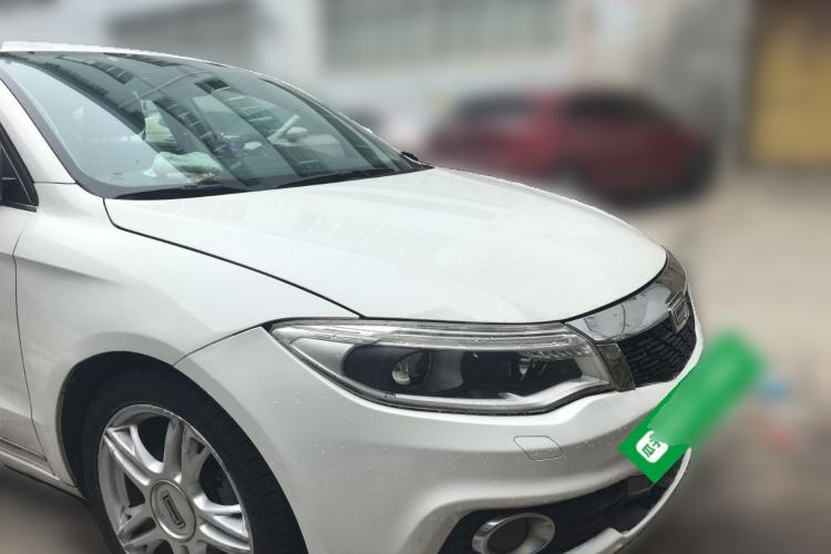 Used Qoros 3 2017 Hatchback 1.6T Automatic ZhiZhen Model
