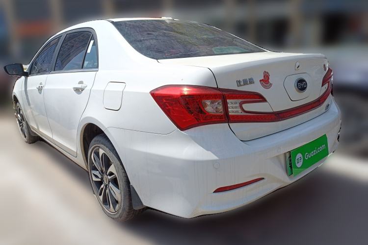 Used BYD Qin New Energy 2015 1.5T Dual-Crown Flagship Plus Edition
