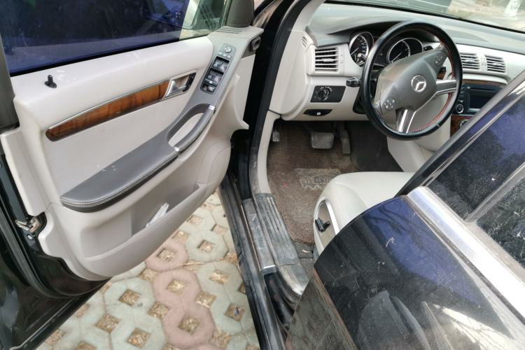 Used Mercedes-Benz R-Class 2011 R 300 L Business Model