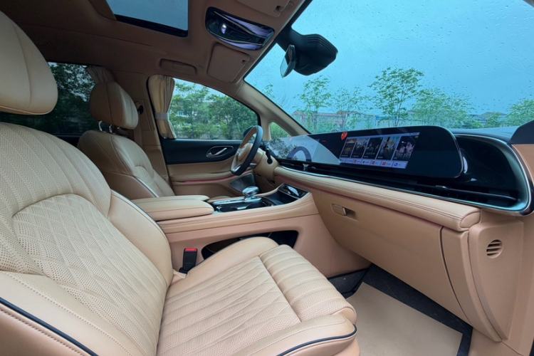 Used VOYAH Dream 2022 Low-Carbon Edition Dream+ Smart Enjoyment Package Interior 4