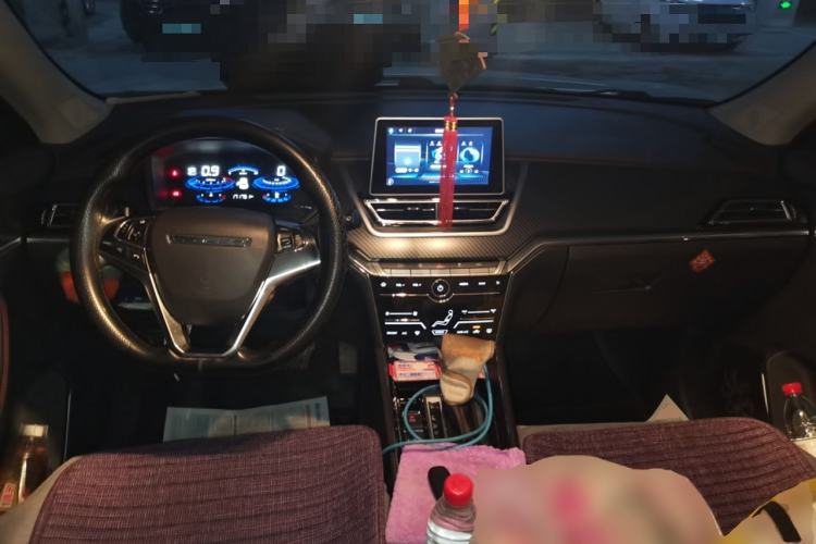 Used Venucia T60 2020 1.6L CVT Smart Drive Version China VI Standard
