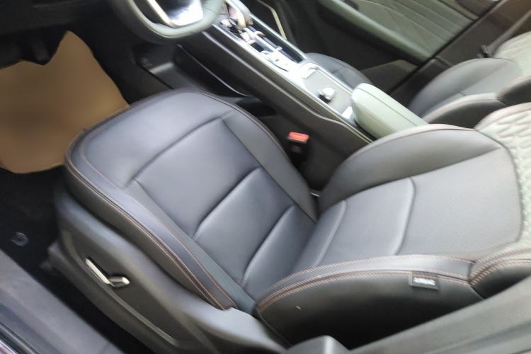 Used Geely Auto Haoyue L 2024 2.0T DCT Prestige Version
