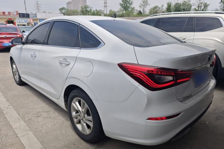 Used CHANGAN Eado 2019 Blue Whale Edition 280T GDI DCT High-Speed Model