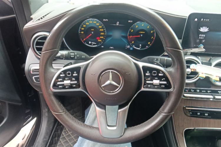 Used Mercedes-Benz GLC 2020 Facelift GLC 300 L 4MATIC Dynamic Edition Steering Wheel