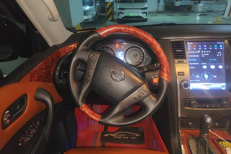 Used Nissan Patrol 2018 4.0L LinkedIn Edition Steering Wheel